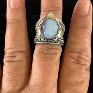 925 ring with cats eye moonstone very beautiful